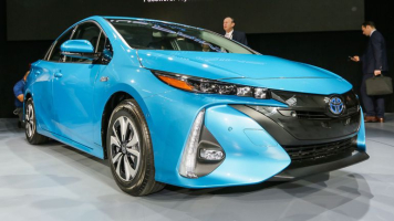 2017 Toyota Prius Prime will become available this fall  <br/>CNET