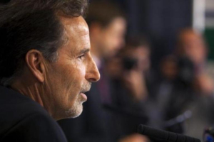 Team USA World Cup of Hockey coach John Tortorella will not reverse his stance from his comments this week when he said he would bench players for not standing during the national anthem. <br/>Reuters 