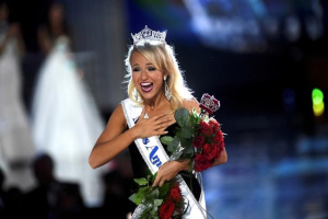Miss Arkansas Savvy Shields, 21, reacts after winning the 96th Miss America Pageant inside Boardwalk Hall in Atlantic City, New Jersey September 11, 2016.  <br/>REUTERS/Mark Makela