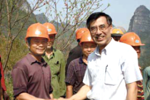 Dr. Thomas Chan Sze Tong believes that it was God’s arrangement and will for him to serve as the chief executive officer for World Vision China. Despite his move to second-in-line, he will continue to any work that God arranges. <br/>World Vision Hong Kong 