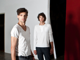 For KING & COUNTRY is comprised of brothers Luke and Joel Smallbone <br/>Facebook/For KING & Country