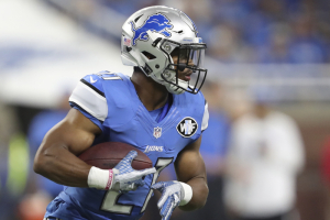 Detroit Lions running back Ameer Abdullah (21) runs the ball during the first quarter against the Tennessee Titans at Ford Field.  <br/>Raj Mehta-USA TODAY Sports