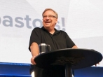 Rick Warren preaching