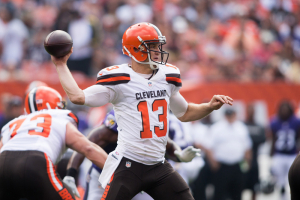 Cleveland Browns quarterback Josh McCown (13) completes a pass against the Baltimore Ravens during the first quarter at FirstEnergy Stadium.  <br/>Scott R. Galvin-USA TODAY Sports