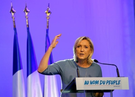 French National Front (FN) political party leader Marine Le Pen delivers a speech during a FN political rally in Frejus, France September 18, 2016.  <br/>REUTERS/Jean-Paul Pelissier