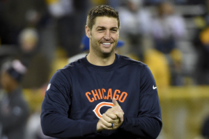 Chicago Bears quarterback Jay Cutler (6) watches team warm up before game against the Green Bay Packers at Lambeau Field.  <br/>Benny Sieu-USA TODAY Sports