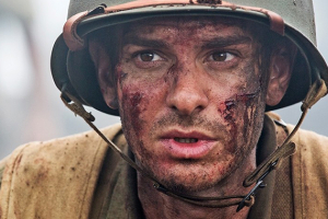 'Hacksaw Ridge' stars Andrew Garfield and tells the true story of Pfc. Desmond T. Doss (Andrew Garfield), who won the Congressional Medal of Honor despite refusing to bear arms during WWII on religious grounds. <br/>Hacksaw Ridge