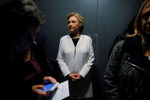 U.S. Democratic presidential nominee Hillary Clinton rides an elevator with aides as she arrives for a campaign concert with Katy Perry in Philadelphia, Pennsylvania, U.S. November 5, 2016. REUTERS/Brian Snyder <br/>