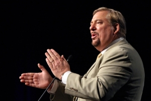 In this file photo, evangelical pastor Rick Warren speaks at the Islamic Society of North America's 46th annual convention July 4, 2009, in Washington. <br/>AP Images / Luis M. Alvarez
