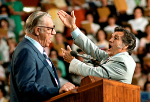 Cliff Barrows and George Beverly Shea singing “How Great Thou Art” during the 1980 Indianapolis, Indiana, Billy Graham Crusade. <br/>
