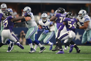  Dallas Cowboys running back Ezekiel Elliott (21) runs with the ball against the Baltimore Ravens at AT&T Stadium. The Cowboys beat the Raven 27-17.  <br/>Mandatory Credit: Matthew Emmons-USA TODAY Sports