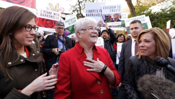 Thousands have signed a petition launched by a leading conservative organization urging President Donald Trump to protect religious liberty through executive action after the Washington Supreme Court ruled that Christian florist Barronelle Stutzman violated an anti-discrimination law for refusing to provide services for a same-sex wedding. <br/>AP