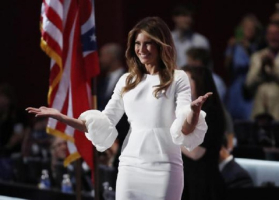 Melania Trump takes the stage after her introduction. July 19, 2016 03:40pm EDT<br />
<br />
 <br/>Reuters/Jim Young 