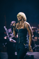 Mary J Blige is currently on tour and she describes the experience as cathartic. <br/>Twitter