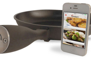 Pantelligent: the smart frying pan that puts out the guesswork in cooking.  <br/>The Gadgeteer. 