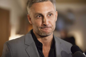Billy Graham's grandson, former pastor Tullian Tchivijian, is back in the news after alleged extramarital affairs and leaving church ministry staffs. Kevin Labby, senior pastor at Willow Creek Church in Florida this week proclaimed the disgraced Tchivijian currently should not be in any type of ministry -- that he instead should pursue healing and renewal through repentance.  <br/>hallels