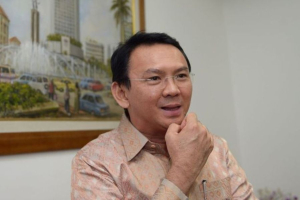 Christian governor of Jakarta in Indonesia, Basuki Tjahaja Purnama, has been a political target of hard-line Islamic organizations since taking office in 2014. Recently, he was accused of committing blasephmy against the Quran. If convicted, he faces five years of imprisonment.  <br/>SIAS