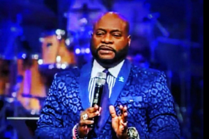 Controversial megachurch pastor Eddie Long dies at 63 on Sunday morning, Jan. 15, 2017. <br/>Rollingout