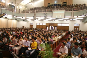 The 10-day Hong Kong Annual Bible Exposition has kicked off on Wednesday, as hundreds of believers flocked to the Kowloon Baptist Church. <br/>Photo: The Gospel Herald