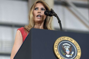 U.S. first lady, Melania Trump, opened up Donald Trump's Saturday campaign-style rally near Orlando by reading The Lord's Prayer. <br/>AP
