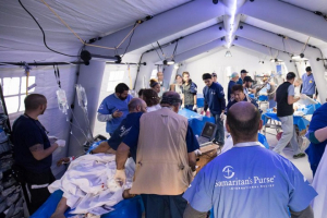 Franklin Graham, CEO of the humanitarian aid organization Samaritan’s Purse, said the hospital they set up outside Mosul in Iraq is treating not only civilians but wounded ISIS soldiers as well. The Emergency Field Trauma Hospital of Samaritan's Purse in Mosul, Iraq started operating last month. <br/>Facebook/Franklin Graham