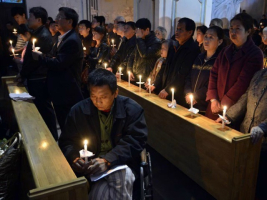 Chinese Christians have faced violent persecution from police raids and arrests in 2015. <br/>Reuters