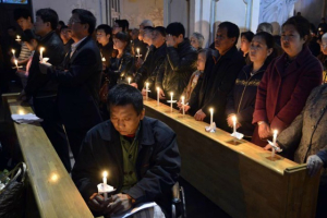 Chinese Christians have faced violent persecution from police raids and arrests in 2015. <br/>Reuters