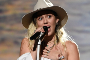 Miley Cyrus doesn't believe she is a gender - and hopes her mindset will become the 