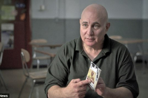 On the 40th anniversary of his arrest, convicted serial killer David Berkowitz, 64, talks about what led him to embark on his killing spree and what life has been like while imprisoned during the upcoming 'Son of Sam: The Killer Speaks' news special. <br/>CBS News