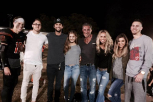 Tullian Tchividjian and his new wife Stacie pose with their children from previous relationships. <br/>Facebook