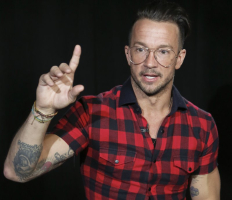 Carl Lentz, pastor of Hillsong NYC, has previously come under fire for his many tattoos. <br/>AP Photo