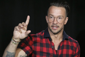 Carl Lentz, pastor of Hillsong NYC, has previously come under fire for his many tattoos. <br/>AP Photo