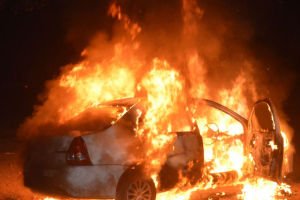 Hindu extremists torched a car belonging to priests who tried to visit seminarians arrested while singing Christmas carols in Madhya Pradesh state. <br/>Morning Star News 