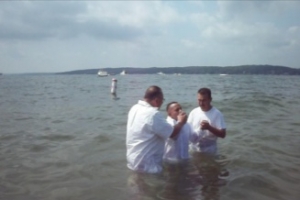 Ex-gang member Oscar Sanchez gave his life to Jesus and was baptized on August 21, 2010. <br/>Elias Juarez