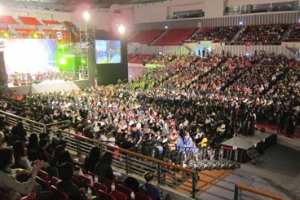 On October 15th, Taiwan’s churches gathered to hold the 11th annual National Prayer Breakfast in Northern Taiwan. Over 8,000 Christians from throughout the country flocked to Shinju County’s Gymnasium for this significant event. <br/>Christian Daily 