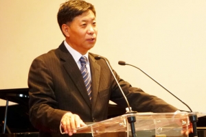 Pastor Boli Zhang, founder and senior pastor of Harvest Chinese Christian Church, plants three branch churches in New York metro area. <br/>