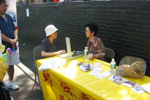 Church of Grace to Fujianese New York offers free medical consultation and simple body check. <br/>Photo: The Gospel Herald