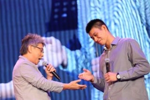 Taiwanese-American basketball player Jeremy Lin preaches the gospel at “Night of Miracle” evangelistic event this past Sunday at the Xinzhuang auditorium in New Taipei, Taiwan. <br/>