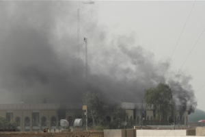 The justice ministry in Baghdad, shortly after bomb attack. <br/>David Blair