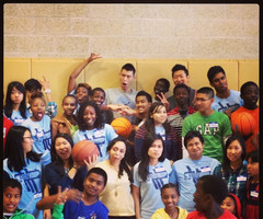 Picture of Jeremy Lin with students from PAIR. <br/>Jlin7.com