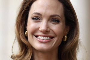 Angelina Jolie revealed that she recently underwent a double mastectomy after testing positive for the gene that predisposes her to breast and ovarian cancer. <br/>