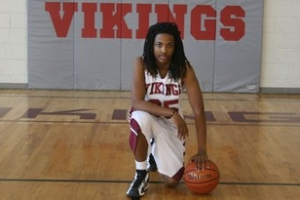 Kendrick Johnson Georgia Teens Family Waiting For Autopsy Over Accidental Death <br/>