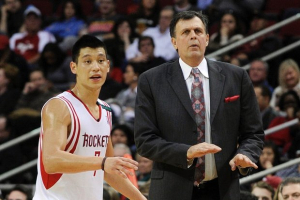 Houston Rockets' Jeremy Lin (7) talks with coach Kevin McHale during the second half of an NBA basketball game against the Memphis Grizzlies in Houston. <br/>AP