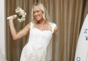 Bethany Hamilton, whose shark attack story inspired the hit film 'Soul Surfer,' marries to Christian youth minister Adam Dirks in Kauai, Hawaii, on August 17, 2013. <br/>Amy Sussman/Invision for Zico 