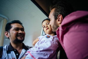 Limbless evangelist Nick Vujicic met a little girl who was also born without arms and legs just as he was in between his speaking engagements in Kuala Lumpur, Malaysia. The Australian-motivational speaker called the meeting a “divine appointment.”  <br/>Facebook/Nick Vujicic