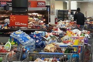 Shoppers abandoned their carts once their EBT cards began working correctly. <br/>Image from ksla.com