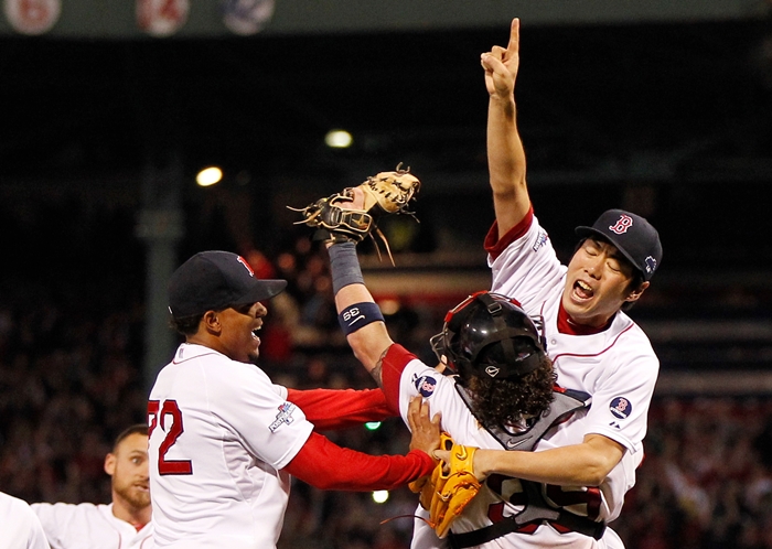 Boston Red Sox pitcher Koji Uehara Defeat Detroit Tigers at 2013 ALCS