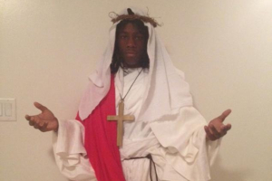 Marshon Sanders was pulled out of class at Illinois’ Highland Park High School on Thursday for showing up dressed like Jesus. (COURTESY OF ANGENETTA FRISON) <br/>