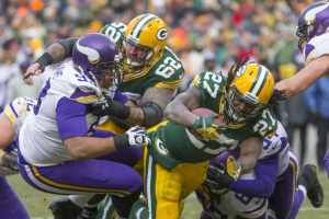 Green Bay Packers running back Eddie Lacy (27) reaches for a touchdown during the fourth quarter against the Minnesota Vikings on Nov. 25, 2013. Jeff Hanisch-USA TODAY Sports / Reuters <br/>