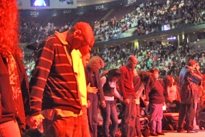 Thousands of teens worship at the IZOD Center in Newark, N.J., as part of a two-day youth rally which kicked off Friday. <br/>(The Christian Post) 